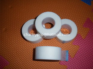 China Surgical paper tape surgical banding and taping use 1&quot;x10m white hypoallergenic microporous latex free supplier